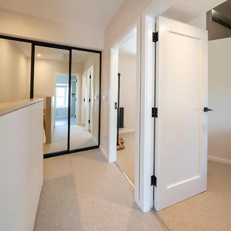 Boutique Townhouse Holiday home Westport