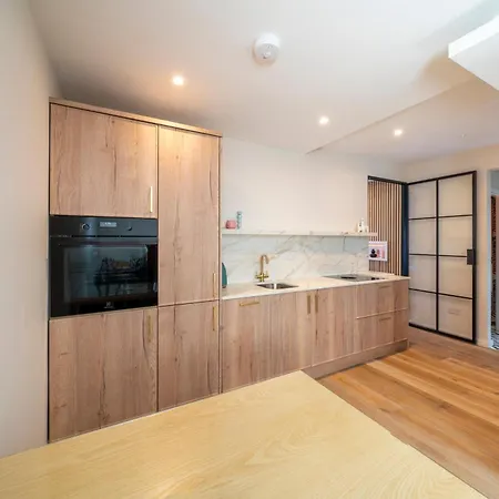 Дом отдыха Boutique Townhouse